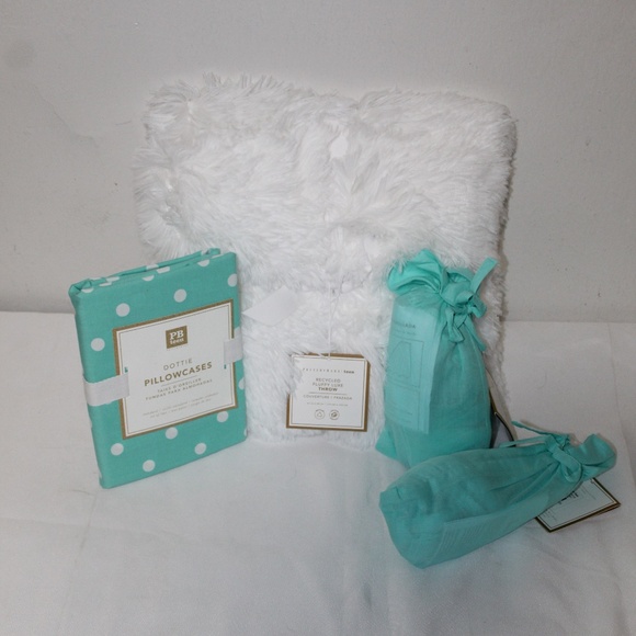 Pottery Barn: Fluffy Luxe Throw, Dottie Pillow Cases & Twisted Sheer Curtain (4) - Picture 7 of 10